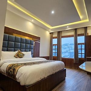 The Central Vista - Simla Royale Near Mall Road Free Pickup From Railway Station Simla